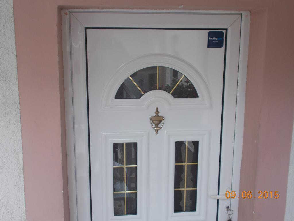 Apartment Gajic Belgrado Kamer foto