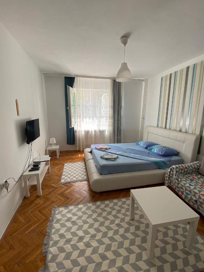 Apartment Gajic Belgrado Buitenkant foto