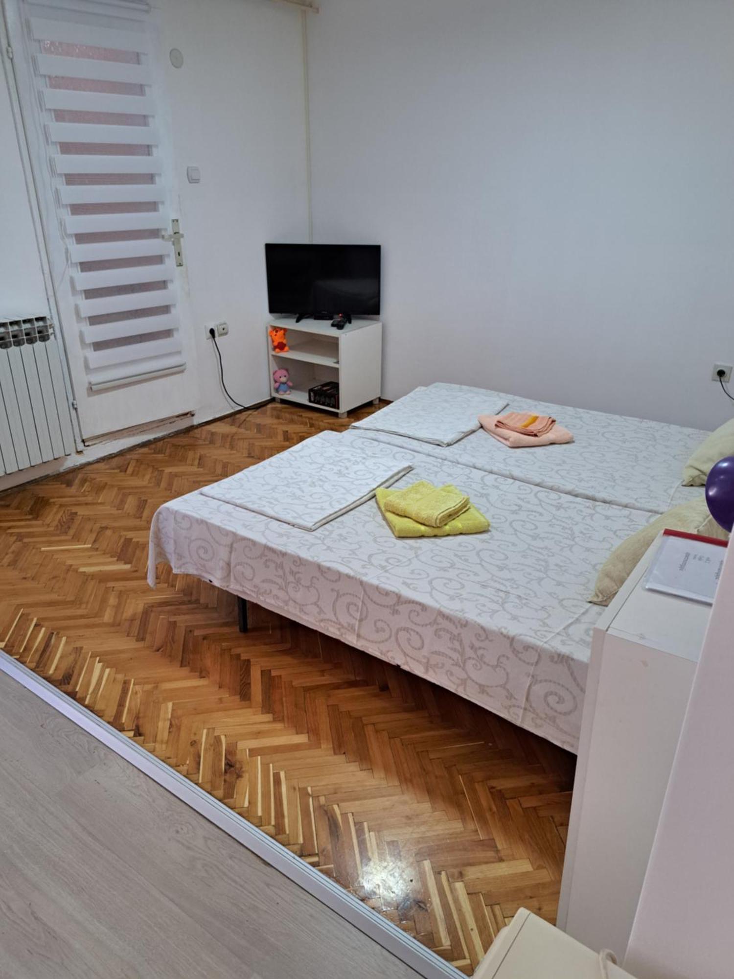 Apartment Gajic Belgrado Buitenkant foto