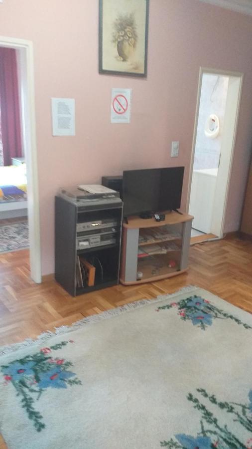 Apartment Gajic Belgrado Buitenkant foto